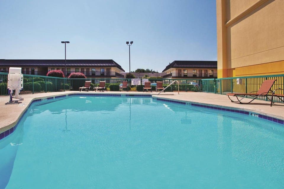 On site, Pool view, Swimming pool, Swimming pool