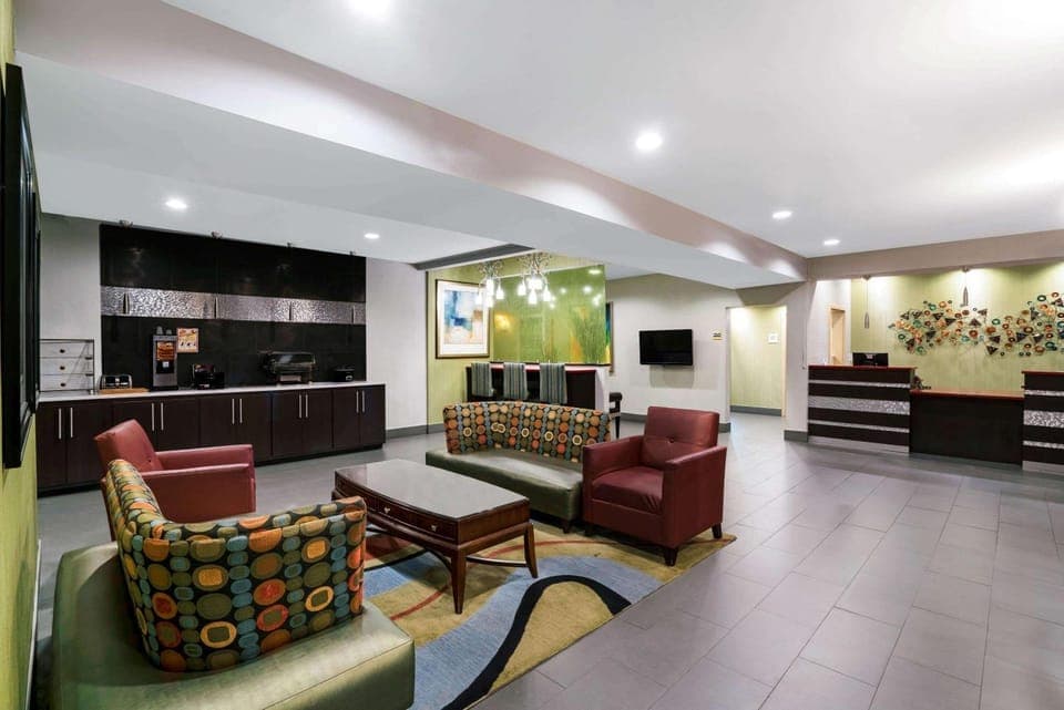 Lobby or reception, On site