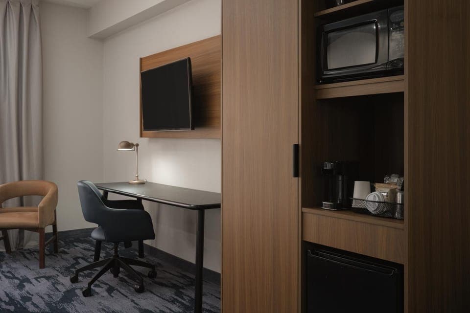 TV and multimedia, Coffee/tea facilities, Seating area