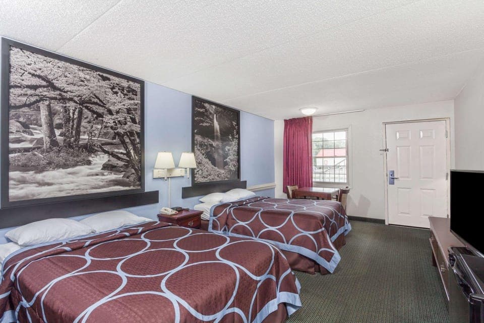 Photo of the whole room, On site