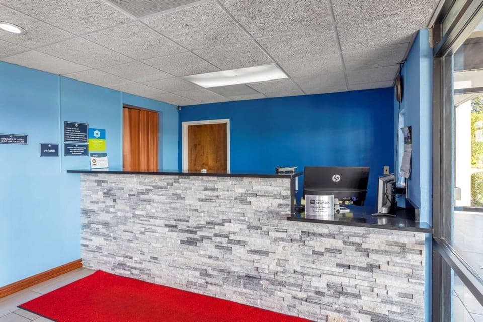 Lobby or reception, On site