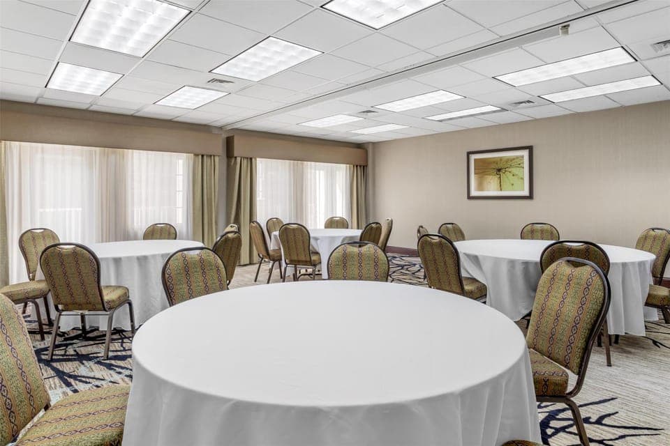 Meeting/conference room