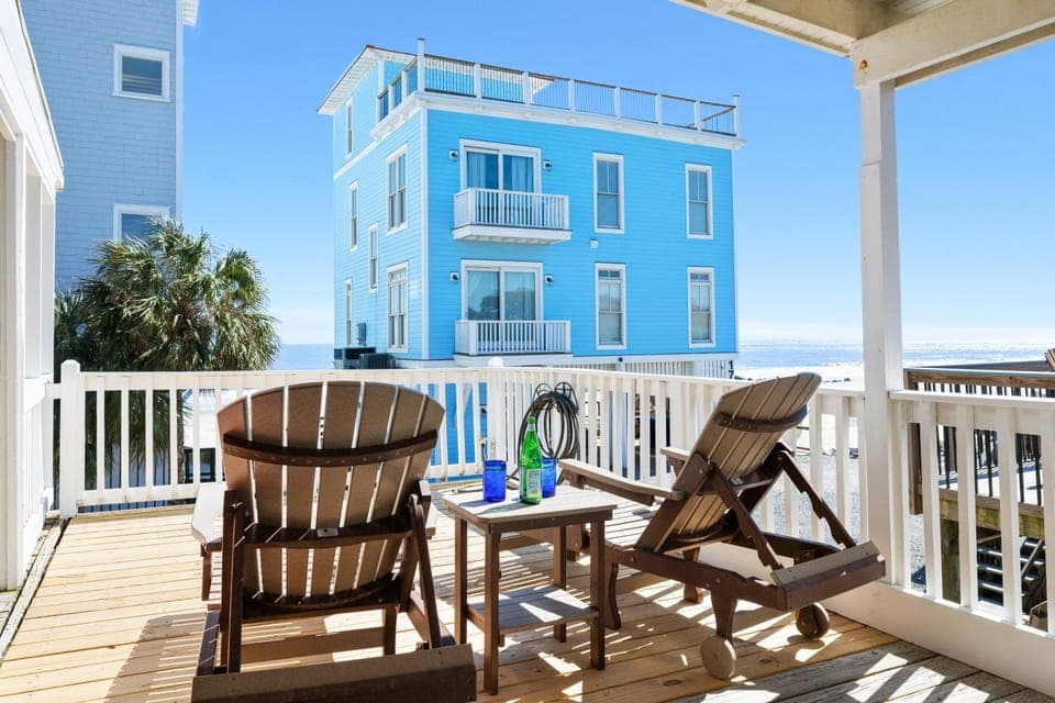 1709 E Ashley Bacon in the sun House in James Island