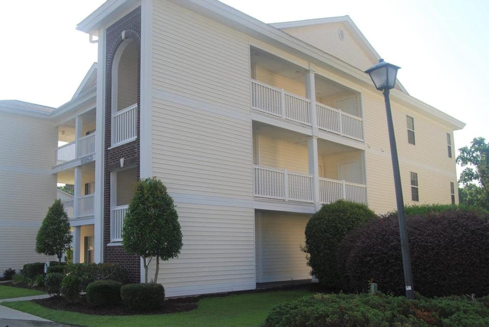 Fairways At Riveroaks 23D Condo Apartment in Carolina Forest