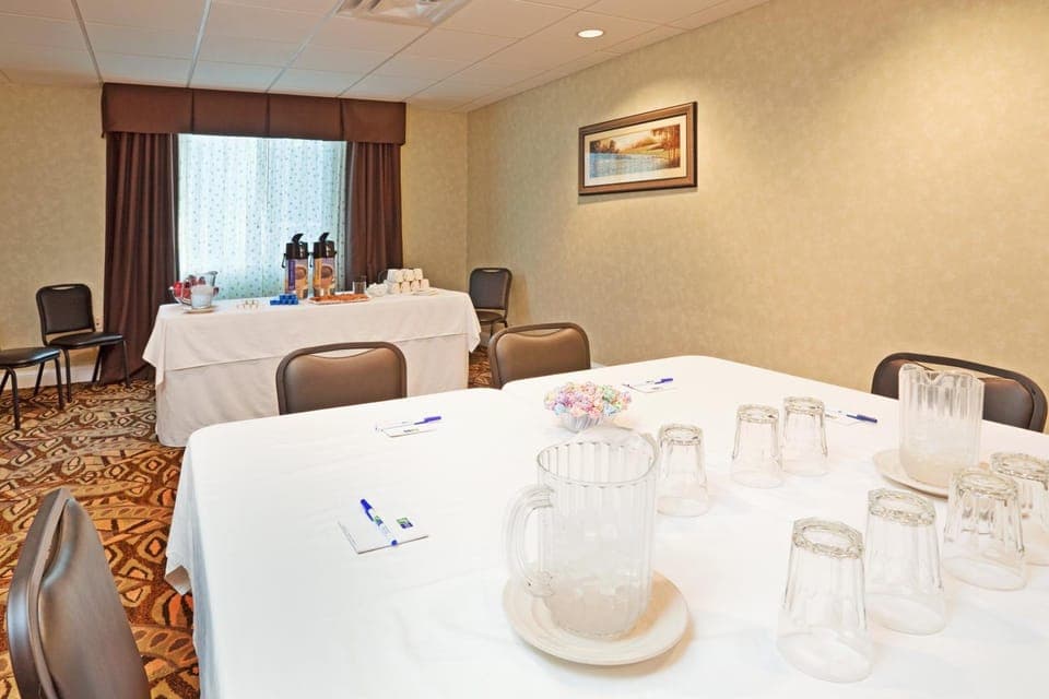 Meeting/conference room