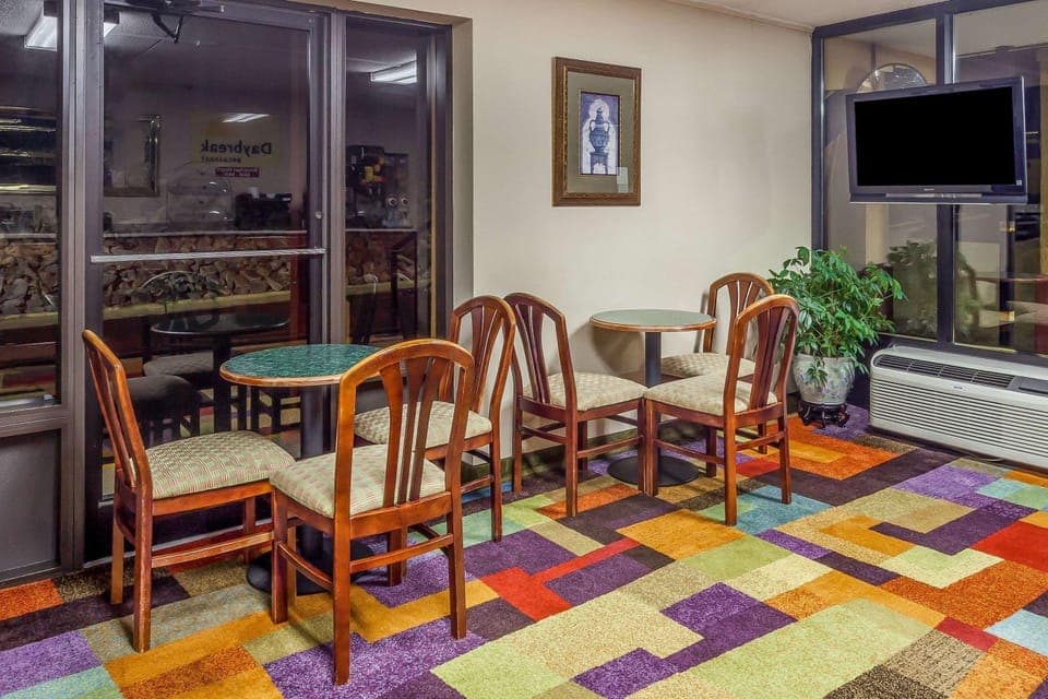 Lobby or reception, On site