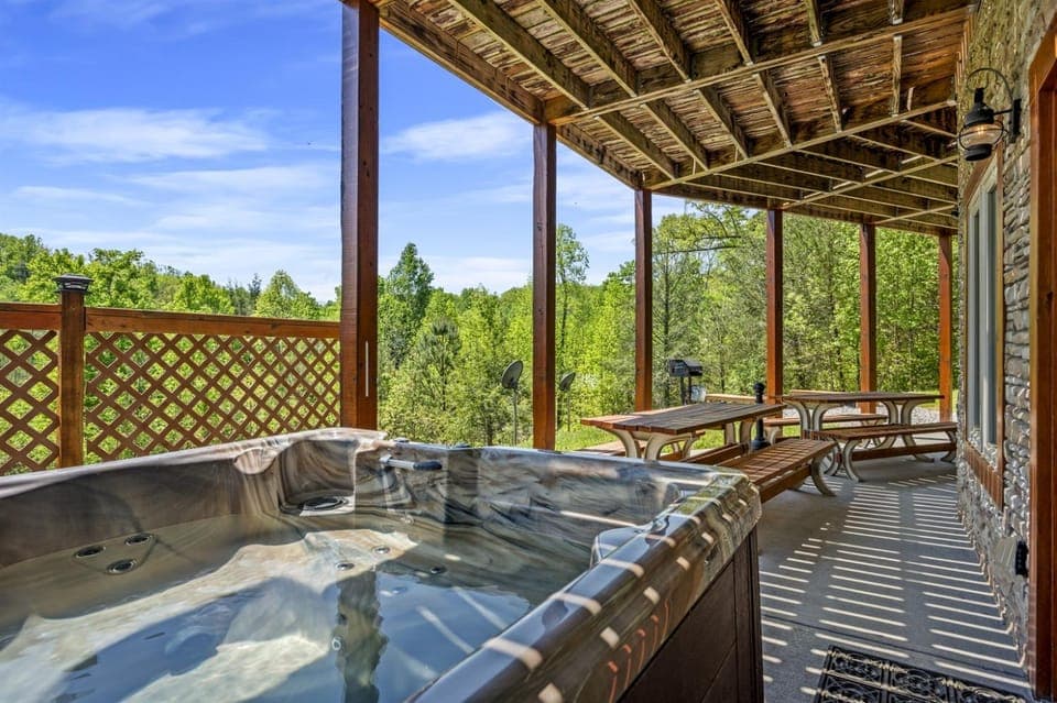 Patio, Hot Tub