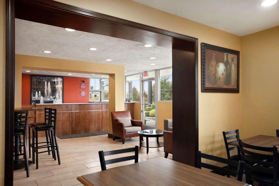 Lobby or reception, On site