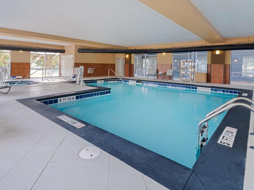 Pool view, Swimming pool, Swimming pool