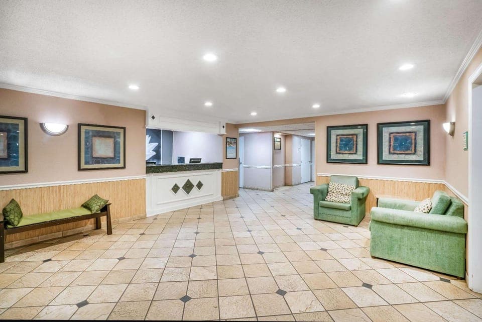 Lobby or reception, On site