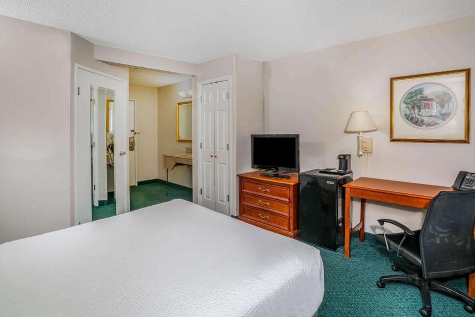 Photo of the whole room, On site