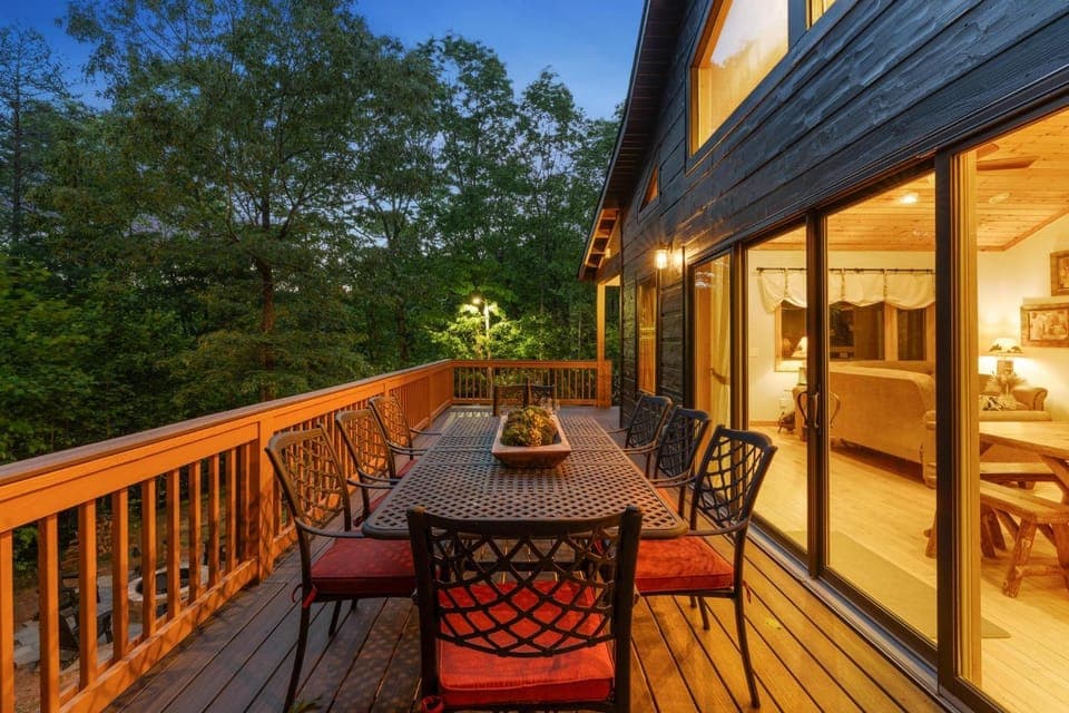 Luxury Cabin Mins to Highlands Cabin in Tennessee