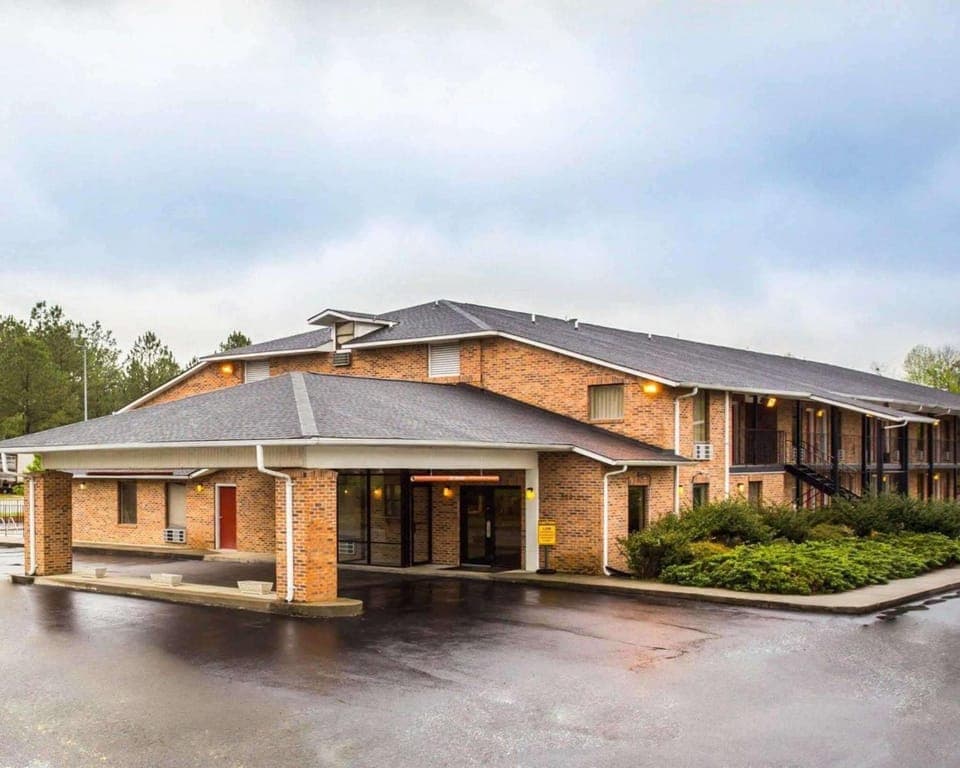 Property building, On site