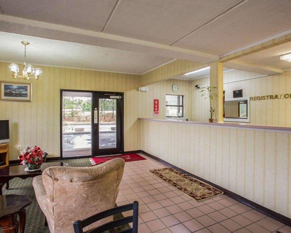 Lobby or reception, On site
