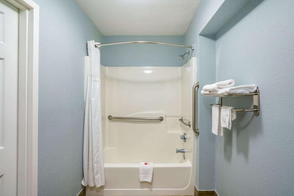 Bathroom, Photo of the whole room, On site, ADAM