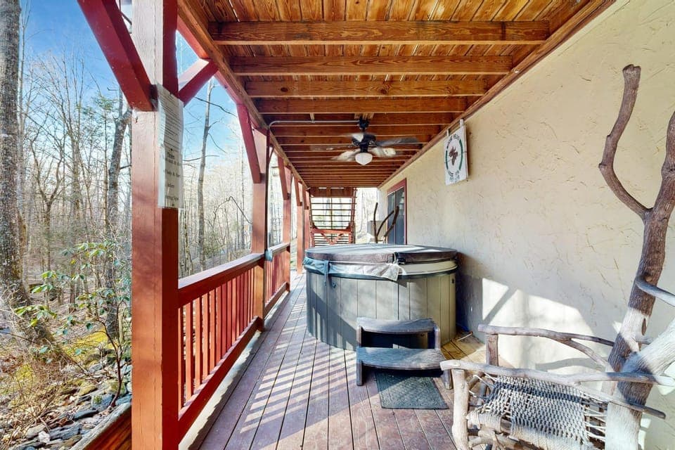 Moose Creek Lodge House in Tennessee