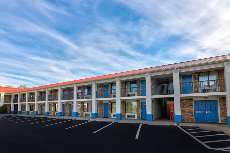 Property building, On site