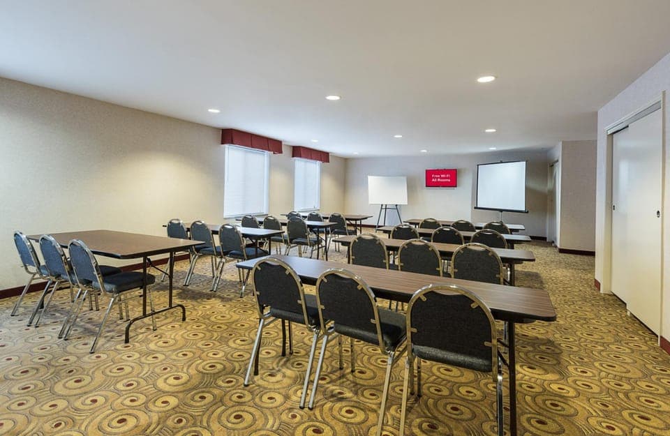 Meeting/conference room