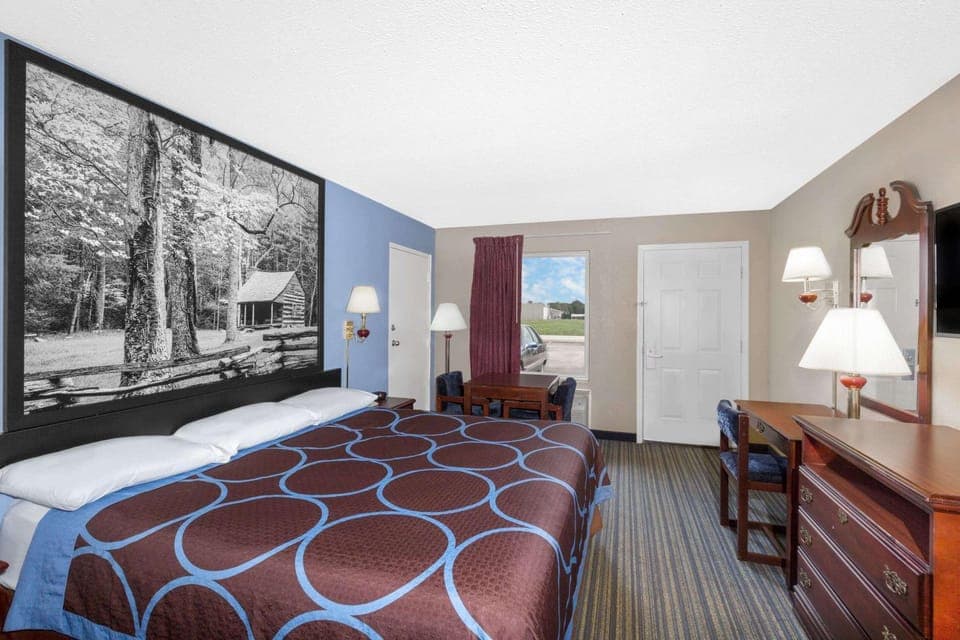 Photo of the whole room