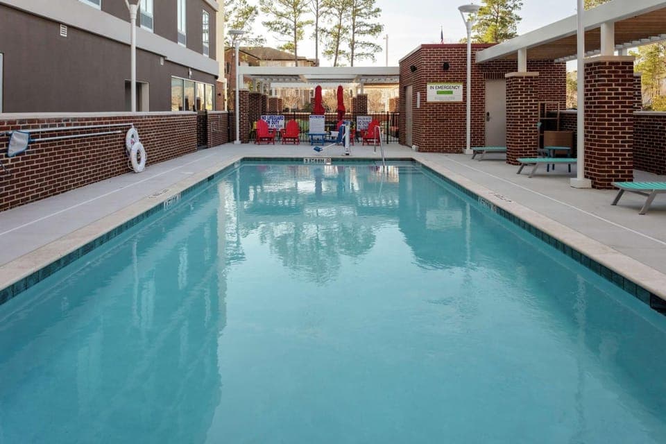 Pool view, Swimming pool