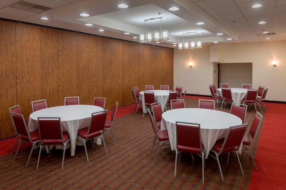 Meeting/conference room