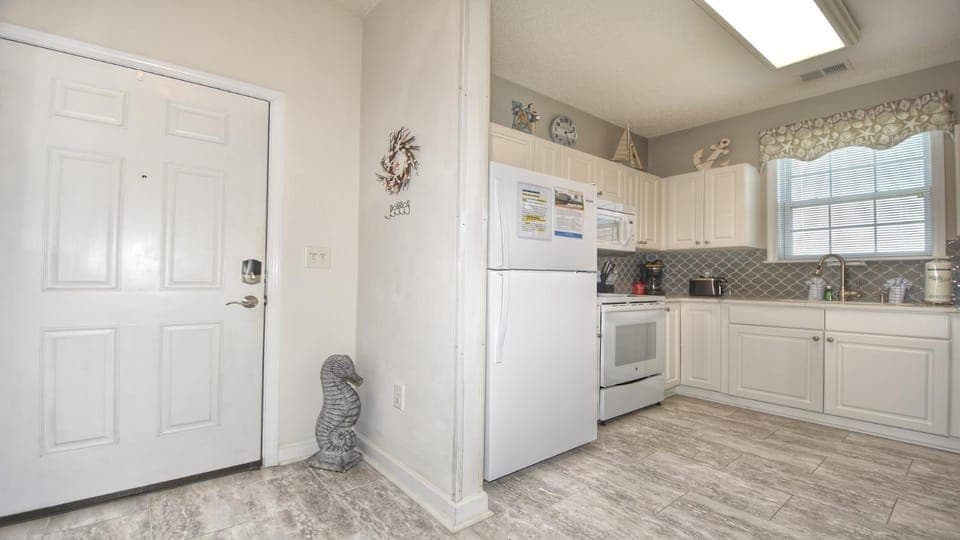 931 River Crossing Condo Apartment in North Myrtle Beach