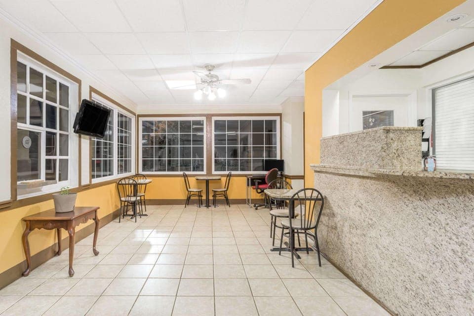 Lobby or reception, On site