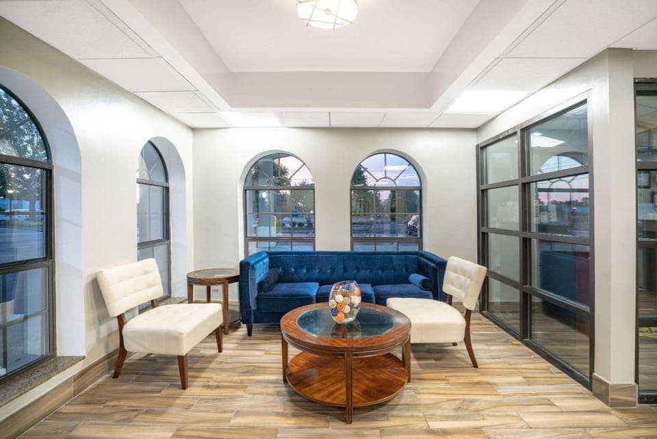 Lobby or reception, On site