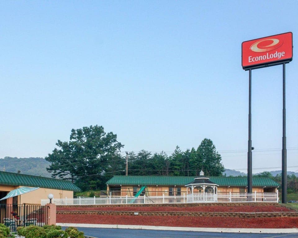 Property building, On site