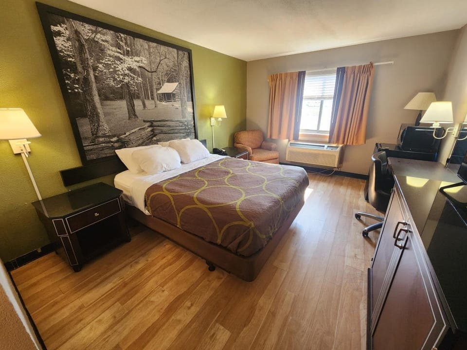 Bed, Photo of the whole room