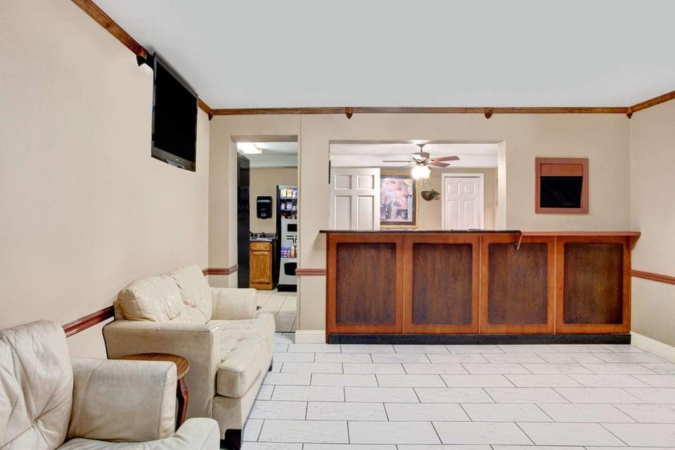 Lobby or reception, On site