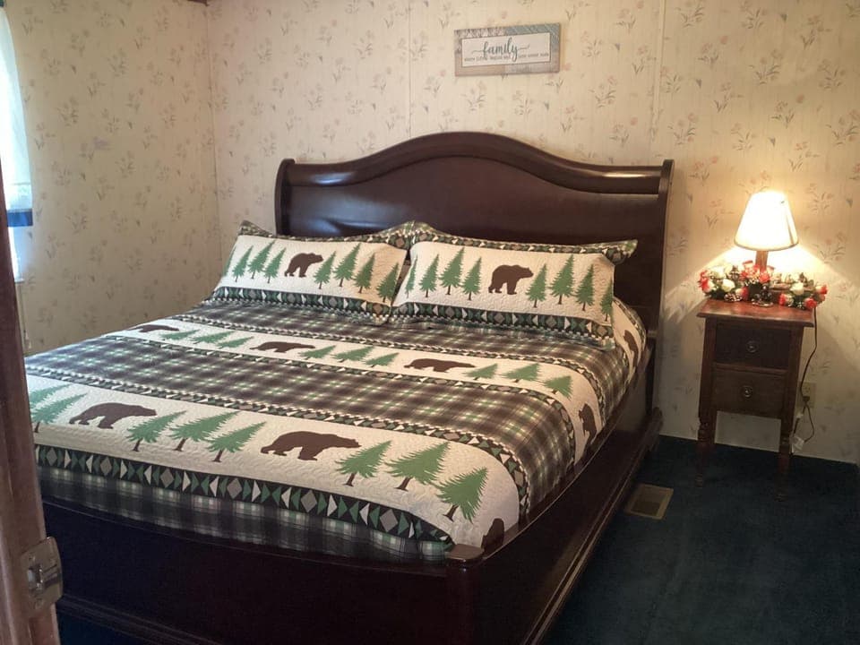 Bed, Bedroom