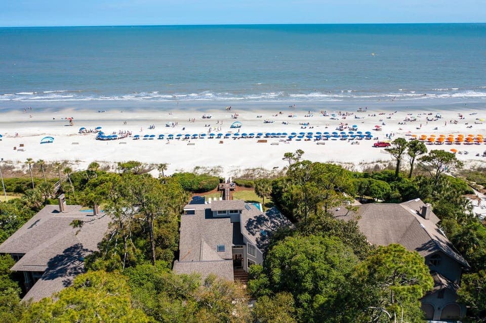 Luxury Oceanfront 7 BR 7 BA Wonderful Pool Deck Beach gear and bike rentals included House in Hilton Head Island