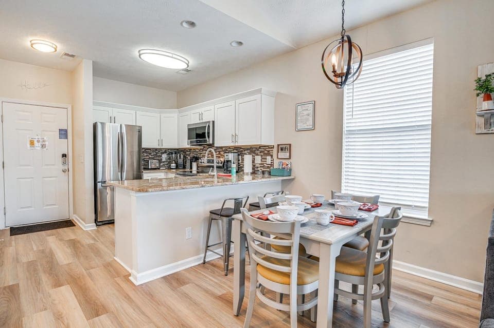 4 Mi to Ocean: Breezy Golf Condo in Myrtle Beach! House in Carolina Forest