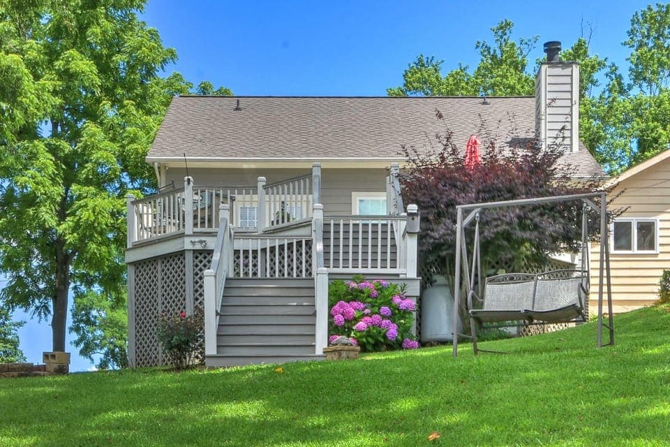 Lakefront Hiawassee Home w/ Boat Dock & Hot Tub! House in Hiawassee