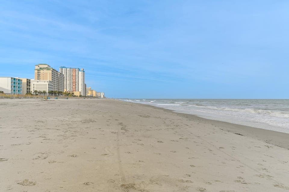Steps to Ocean: BlueWater Resort Condo w/ Perks House in Myrtle Beach