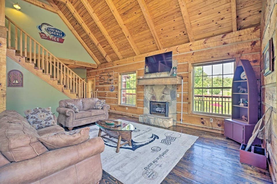 Cherokee Lake Cabin w/ Deck & Kayaks! Cabin in Cherokee Reservoir