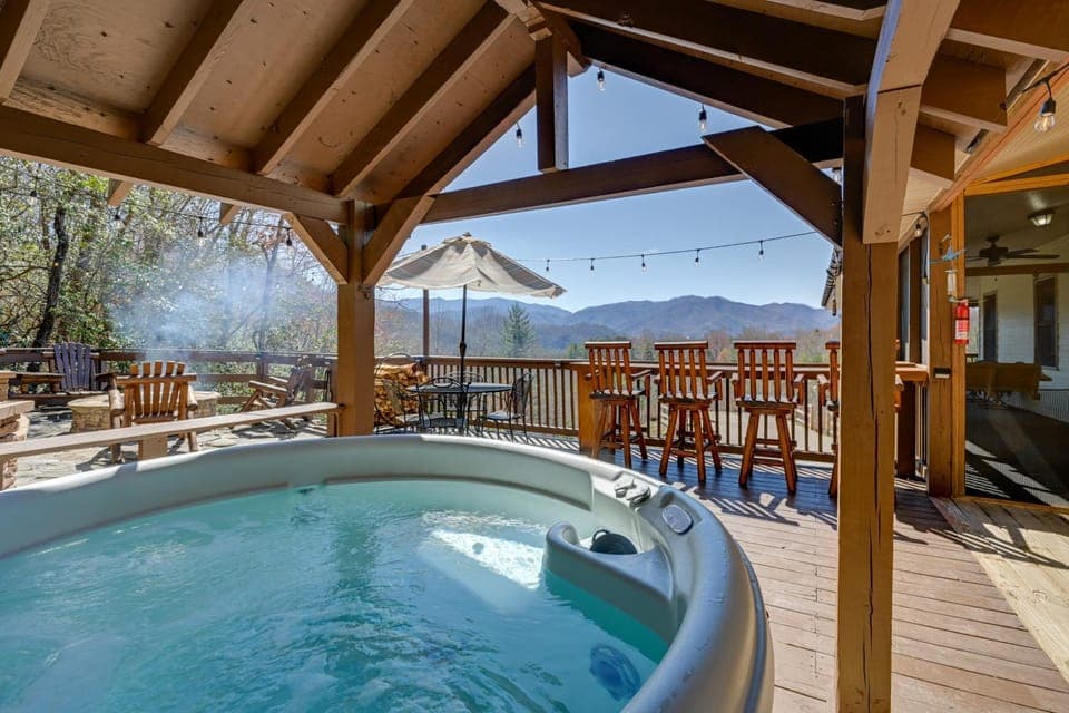 Beautiful Bryson City Home w/ Hot Tub & Mtn Views! House in Swain County