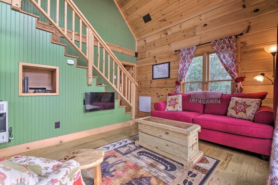 All-Season Base w/ Scenic Views in Beech Mountain! House in Beech Mountain