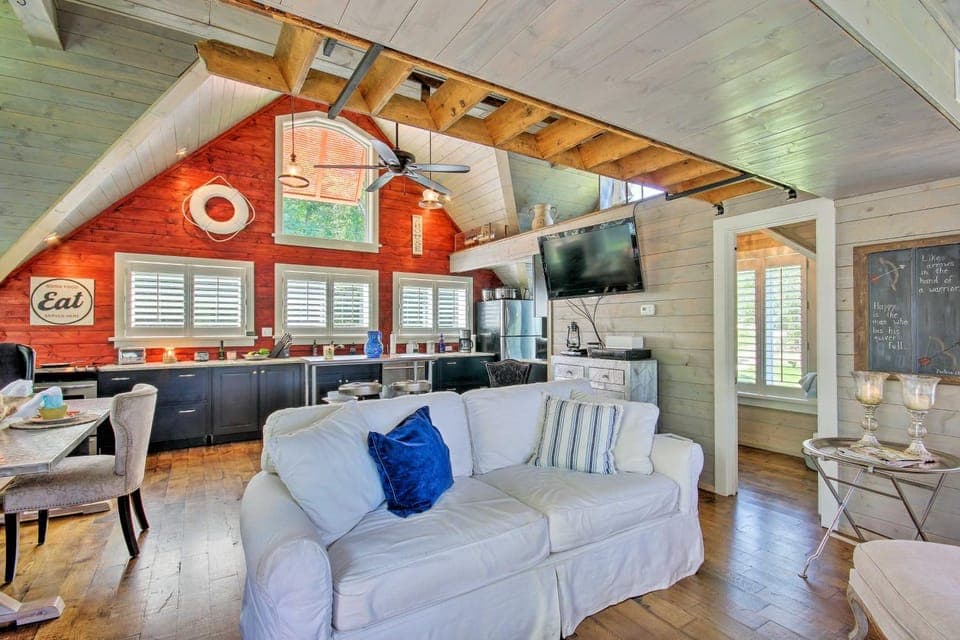 Camden Home on Lake Wateree w/ Boat Dock! House in Lake Wateree