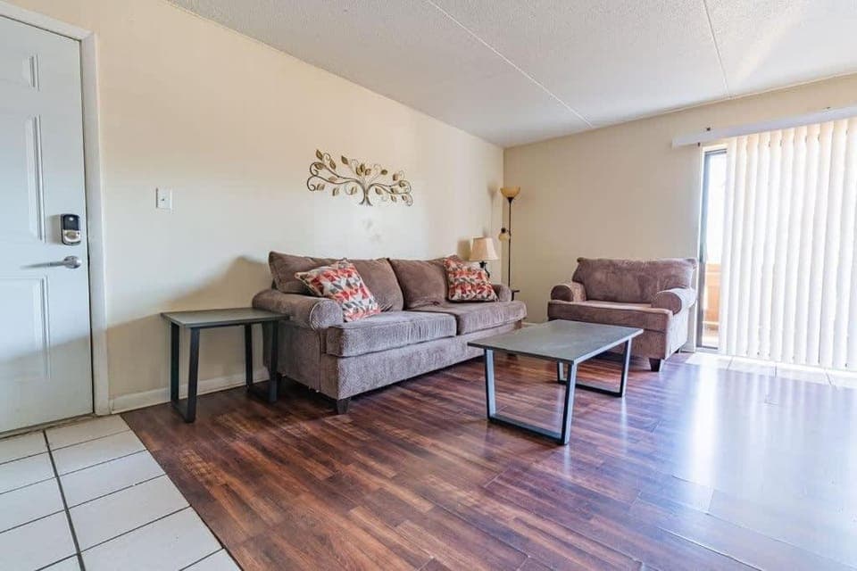 2-bed, 2-bath apartment living experience Apartment in East Ridge