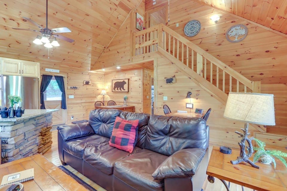 Hot Tub & Game Room: Charming Morganton Cabin! Cabin in Union County
