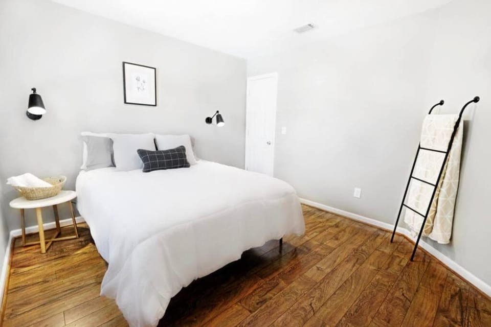 Bed, Bedroom