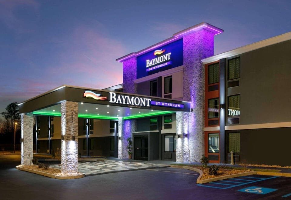 Property building, Night