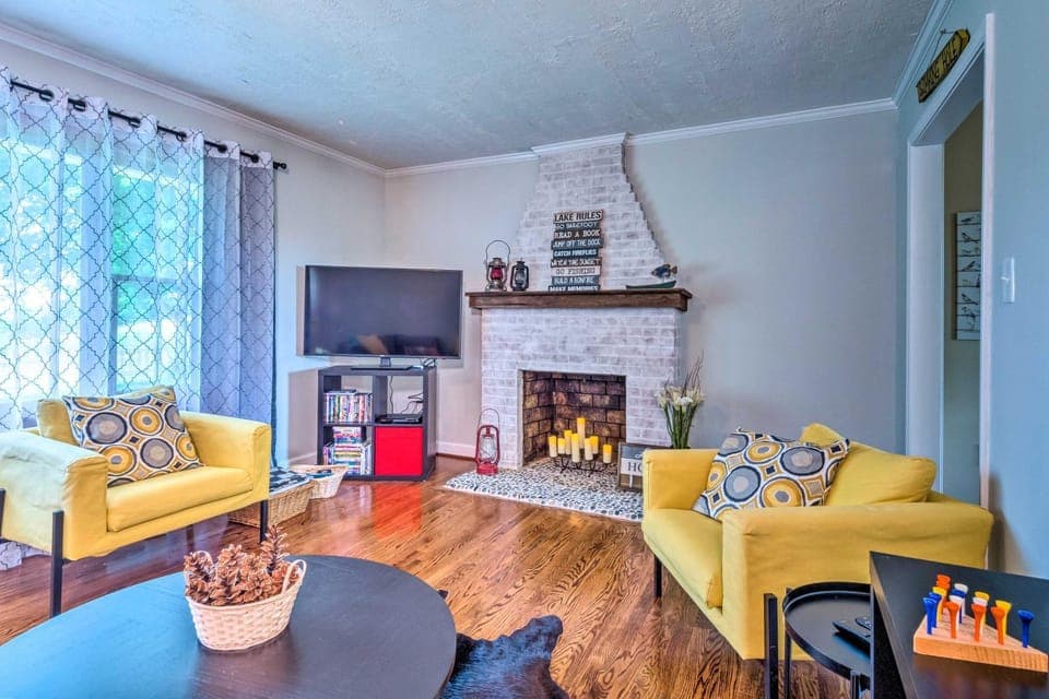 Cottage w/ Deck & BBQ: 2 Mi to Dale Hollow Lake! House in Tennessee