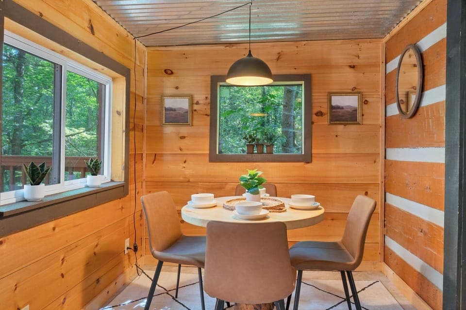 Whispering Pines Chalet in Sevier County