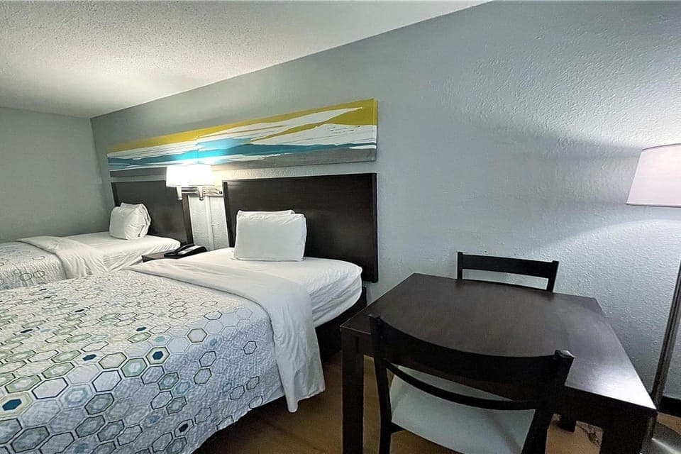 Bed, Photo of the whole room
