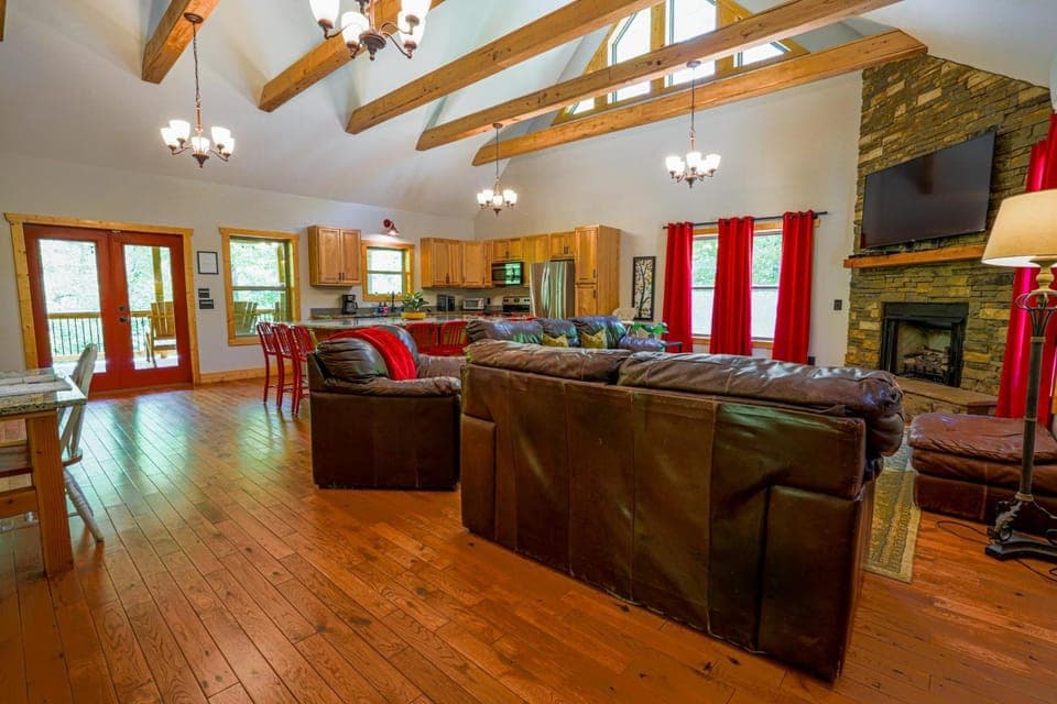 New Listing! Two Cabins with Hot Tubs - Playground Cabin in Union County