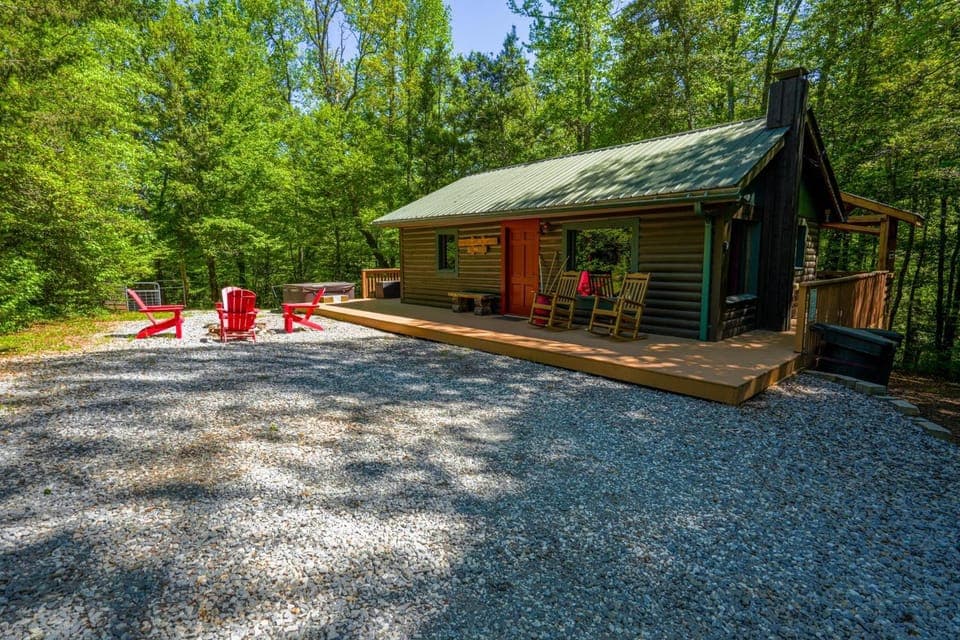 New Listing! Two Cabins with Hot Tubs - Playground Cabin in Union County
