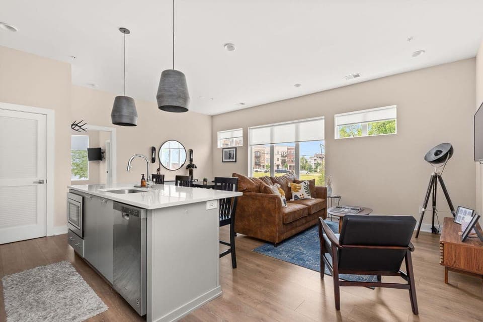 Kitchen or kitchenette, Living room, Seating area